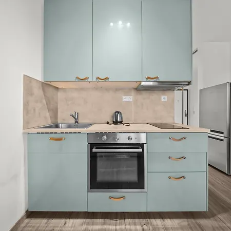 Air Conditioned 1 Apartment, Slnecnice *